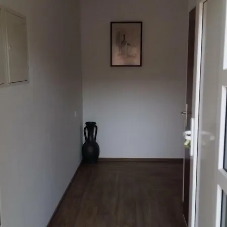 Kei Apartman *